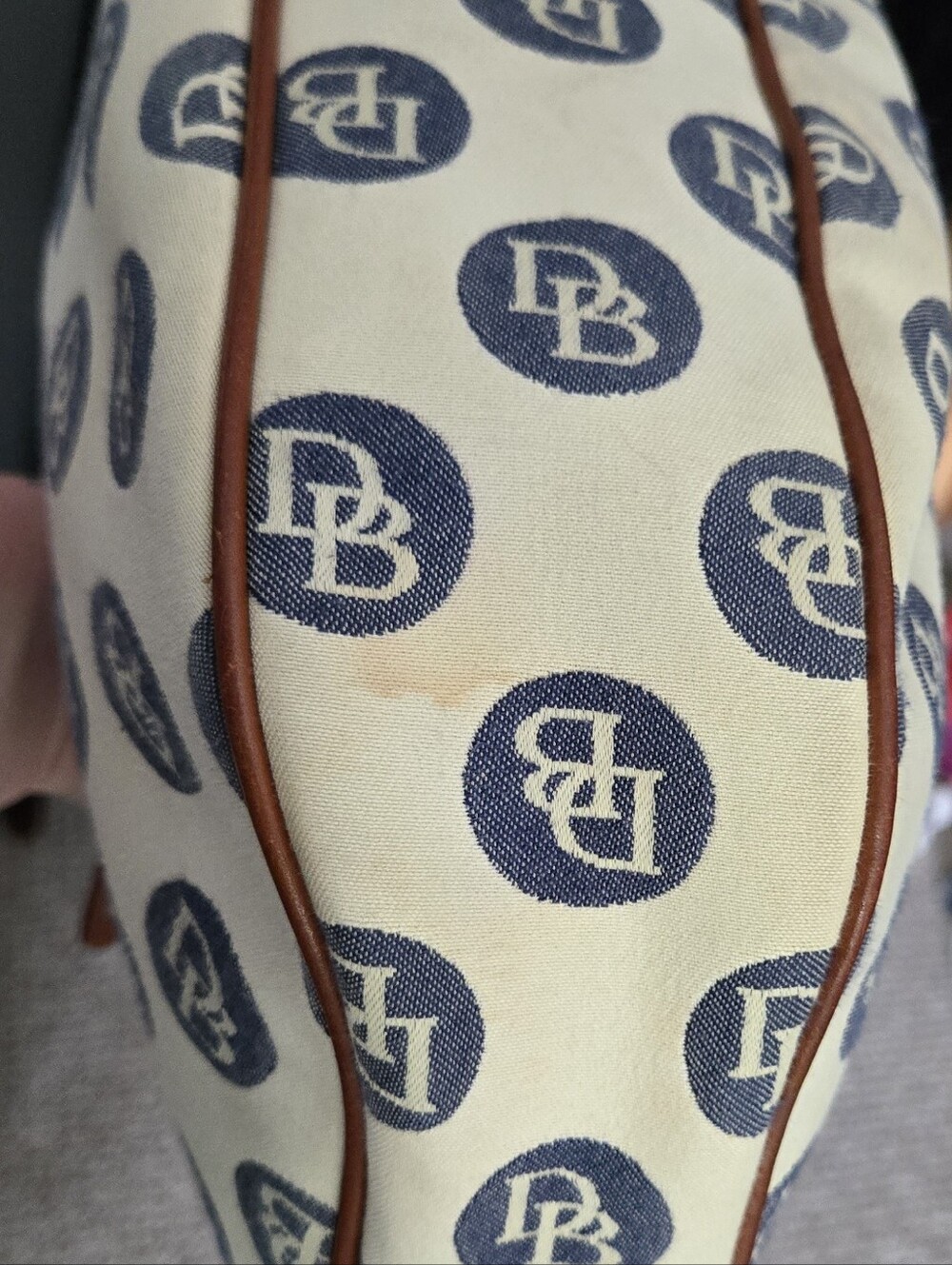 Dooney & Bourke Medallions Circle Hobo Shoulder Bag - Picture 7 of 11